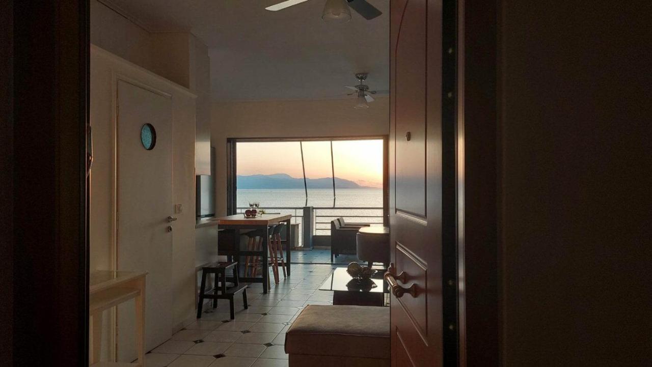 דירות Loutraki Bay מראה חיצוני תמונה